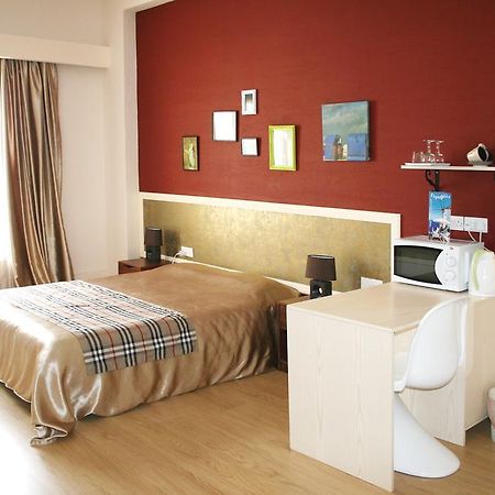 Sunrise Studios Limassol Habitación foto